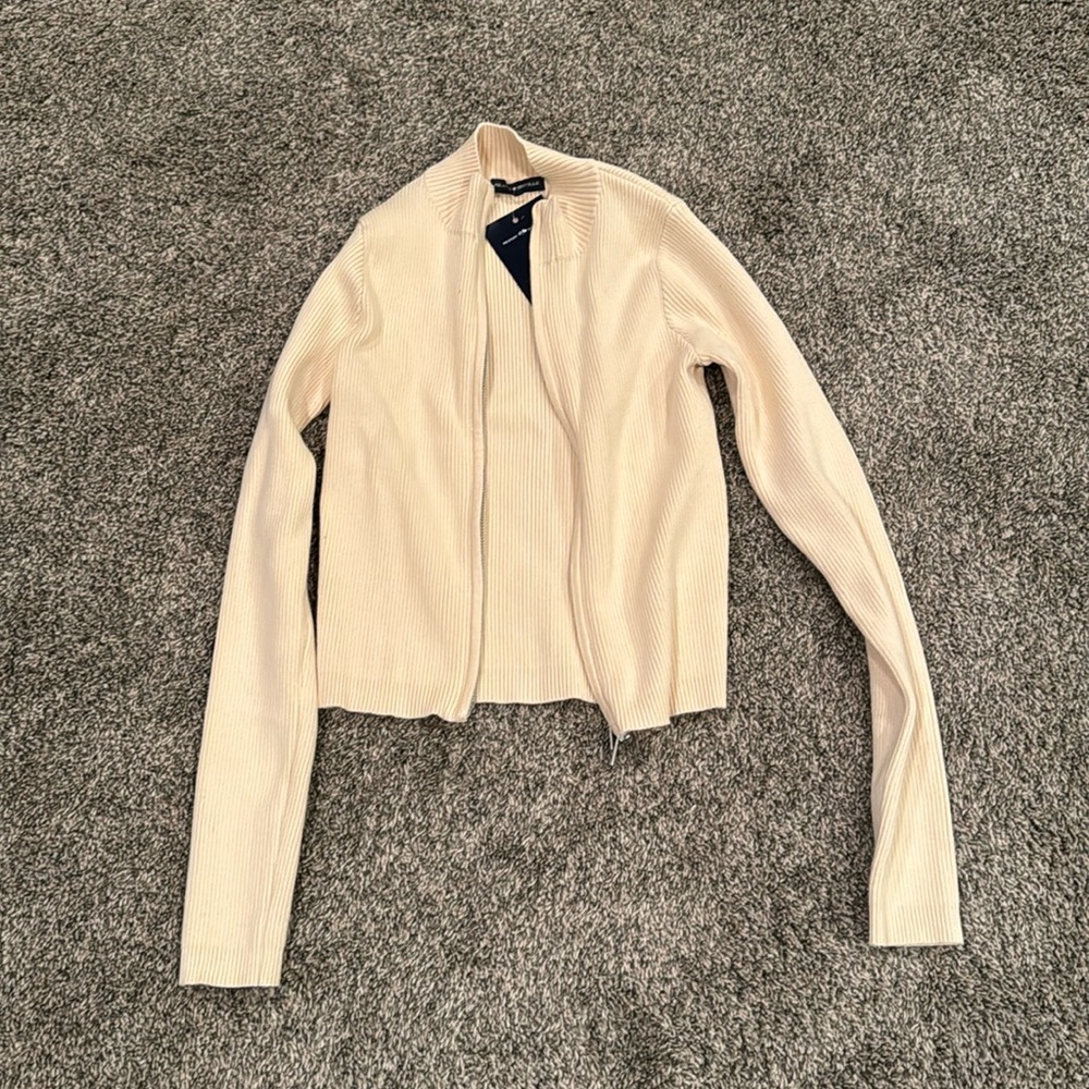 Brandy Melville Zip Sweatwe